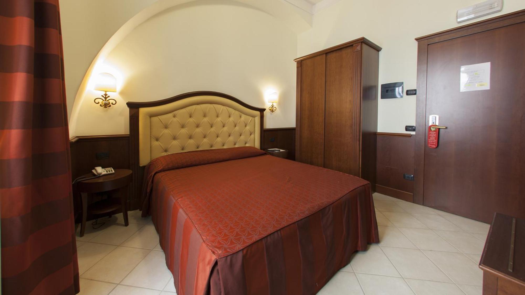 Domus Augusta Bed & Breakfast Rome Bagian luar foto