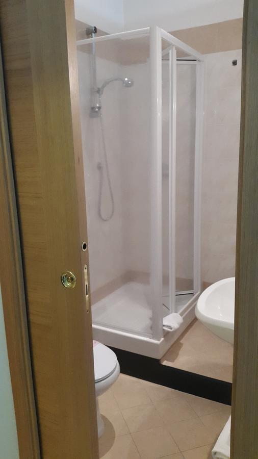 Domus Augusta Bed & Breakfast Rome Bagian luar foto